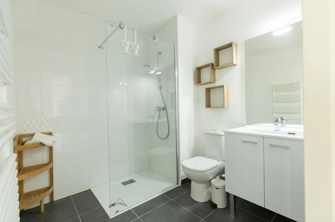 Riviera - T3 Avec Piscine Partagee Et Parking Proche Plage Arzon Appartement